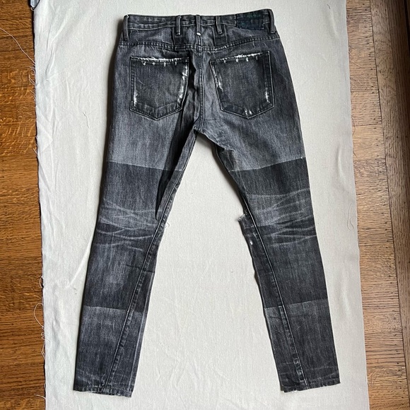 Distressed grey curved seam Tortoise jeans - Picture 2 of 7
